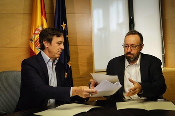 Hernando y Girauta han suscrito el pacto. (@CiudadanosCs)