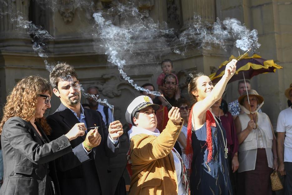 Eta amaiera emateko, su artifizialak. (Juan Carlos RUIZ/ARGAZKI PRESS)