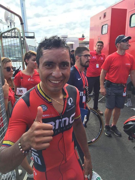 El colombiano Darwin Atapuma es el nuevo líder. (@lavuelta)