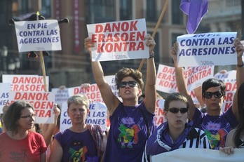 Concentración contra las agresiones sexuales, este martes en Bilbo. (ARGAZKI PRESS)