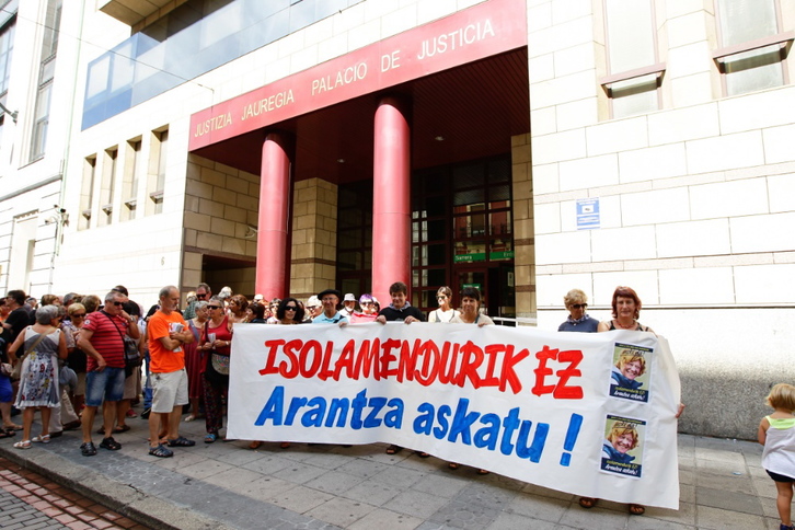 Arantza Zuluetaren askatasuna eskatu dute Bilbon. (ARGAZKI PRESS)