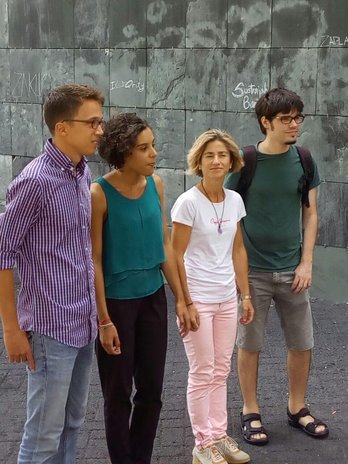 Íñigo Errejón, Nagua Alba, Pili Zabala y Lander Martinez, antes de la reunión. (@PodemosEuskadi_)