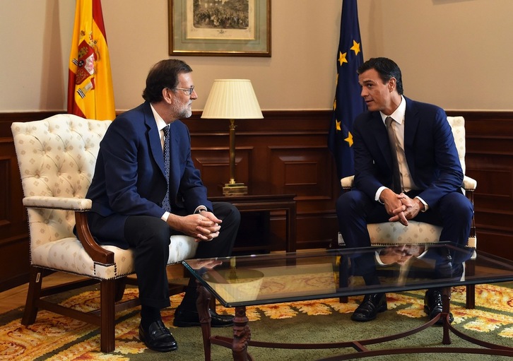 Sánchez ha reiterado su negativa a Rajoy tras la reunión entre ambos. (Gerard JULIEN / AFP)