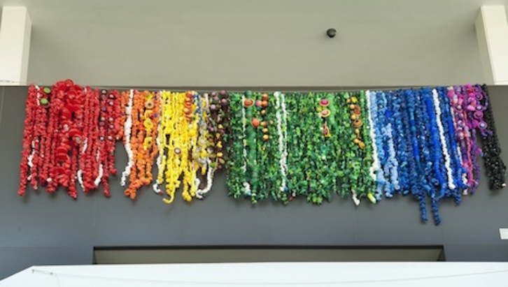 El mural que ha sido realizado por personas de ANFAS y TASUBINSA.