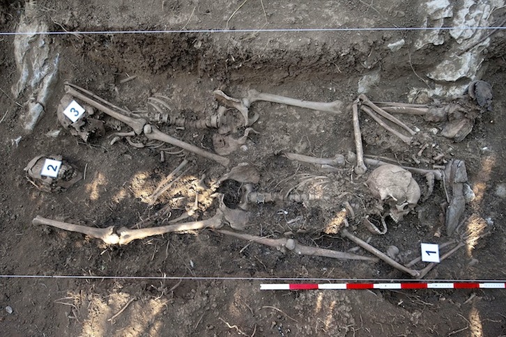 Cuerpos encontrados en una fosa de Usetxi. (GOBIERNO DE NAFARROA