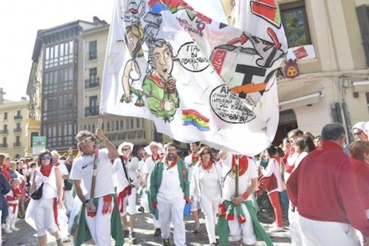 El Ayuntamiento de Iruñea ayudará a las peñas con 81.750 euros para organizar actividades en sanfermines. (Idoia ZABALETA/FOKU)