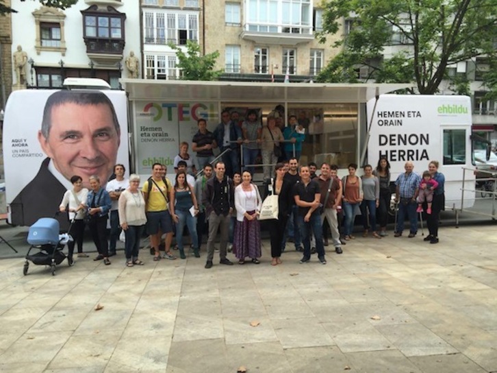 Durangon aurkeztu dute Bildubusa. (EUSKAL HERRIA BILDU)