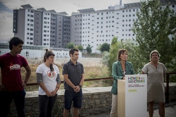 Gasteizko Zabalgana auzoan egin du ekitaldia EH Bilduk. (Jaizki FONTANEDA/ARGAZKI PRESS)