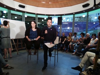 Andeka Larrea ha expuesto el proyecto de Elkarrekin Podemos para EiTB. (Podemos Euskadi)