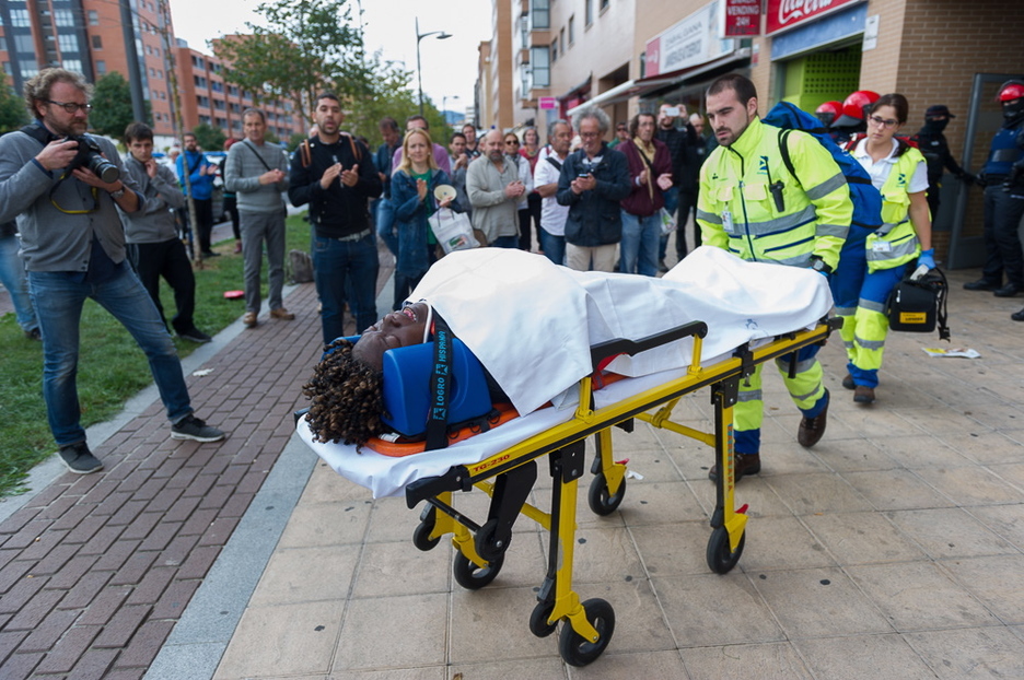 Antsietatea dela-eta ospitalera eraman behar izan dute Anastasia. (Juanan RUIZ / ARGAZKI PRESS)