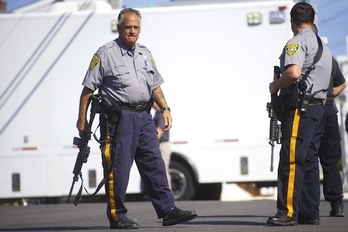 Policías desplegados en Nueva Jersey el pasado sábado. (Mark MAKELA/AFP)