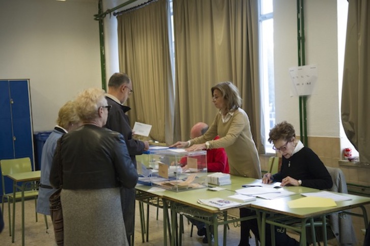 Donostiako hautesleku bat, 2015eko abenduko bozetan. (Gorka RUBIO/ARGAZKI PRESS)