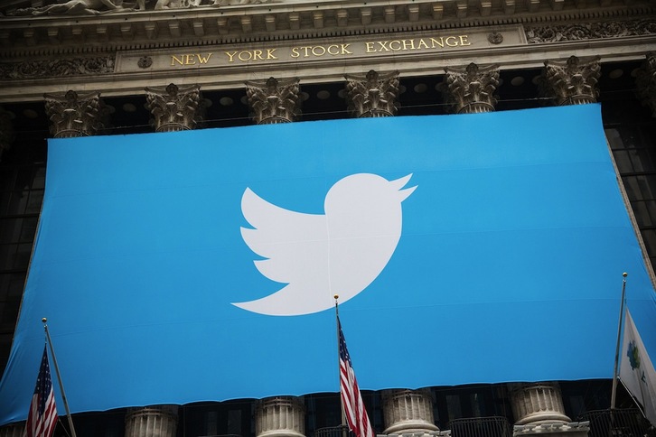 Twitter no contabiliza archivos, hashtags y enlaces dentro de sus 140 caracteres. (Andrew BURTON / AFP)