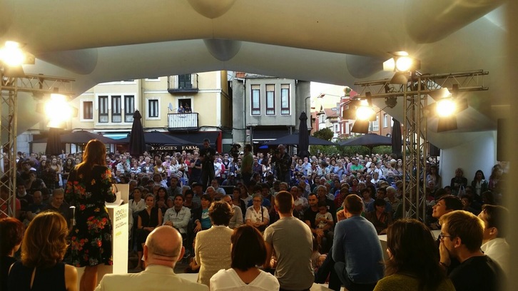 Jende ugari gerturatu da Getxon EH Bilduren ekitaldira. (@EHBildu)