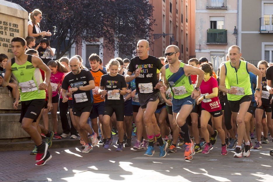 El Cross a favor del Euskara, bajo el lema «Euskaraz bizi nahi dut», ha contado con una nutrida participación.