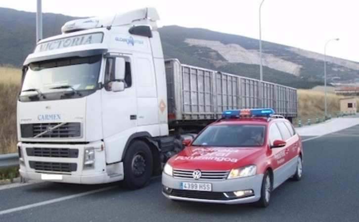 La campaña se centra en autobuses y camiones. (POLICÍA FORAL)