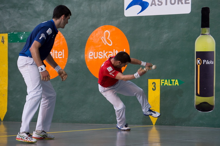 Gogorra, baina distirarik gabeko neurketa okatu dute Ezkurdia eta Arretxe II.ak. (Iñigo URIZ/ARGAZKI PRESS)