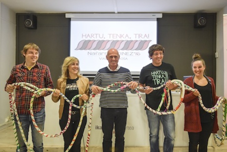Un momento de la presentación del Oinez que este domingo tendrá lugar en Viana. (Idoia ZABALETA/ARGAZKI PRESS)