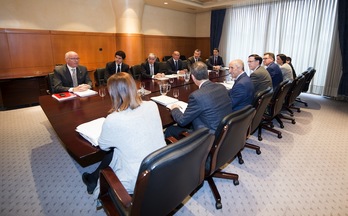 Reunión del Consejo Vasco de Finanzas Públicas donde han fijado los ingresos de las Haciendas de la CAV. (IREKIA)