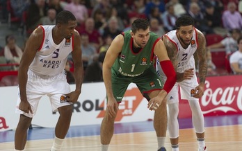 Bargnani, con 26 puntos, ha sido el máximo anotador del encuentro. (Juanan RUIZ / ARGAZKI PRESS)