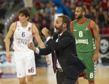 Sito Alonso solicita intensidad a la plantilla. (Juanan RUIZ/ARGAZKI PRESS)