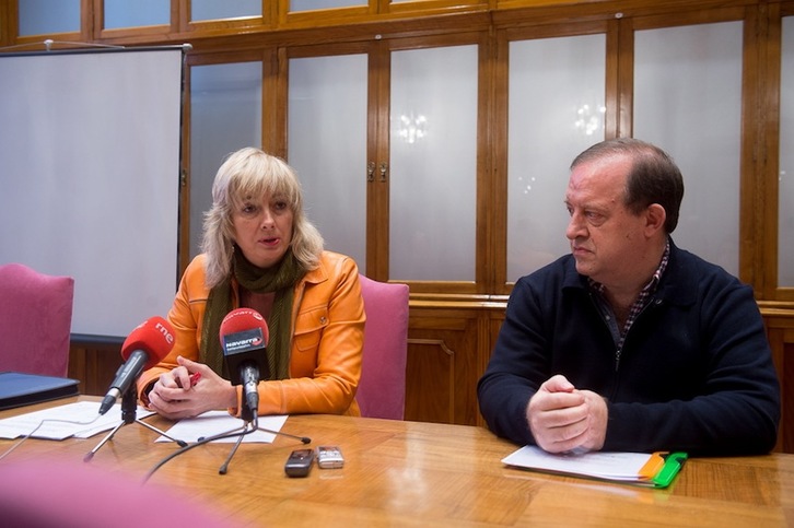 La consejera Ana Ollo ha comparecido junto al director de Euskarabidea, Mikel Arregi. (Iñigo URIZ/ARGAZKI PRESS)