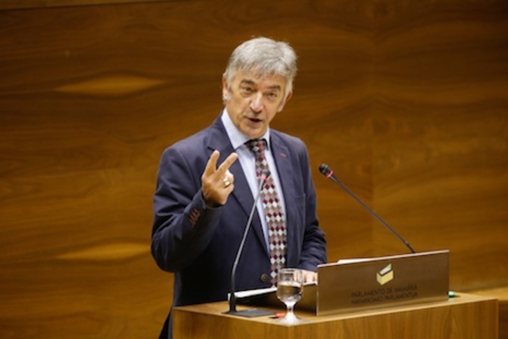 Koldo Martínez, en su intervención en el debate. (PARLAMENTO DE NAFARROA)