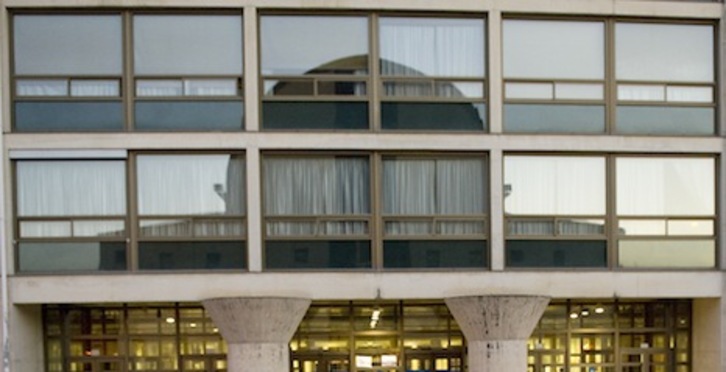 Con la modificación de criterios, el Gobierno busca otorgar becas a más estudiantes.