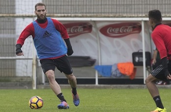 Fausto ha destacado el «fondo de armario» de la plantilla para sustiruir a los lesionados. (OSASUNA)