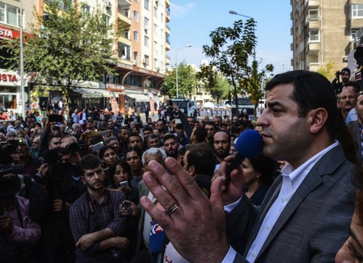 Selahattin Demirtas, en una imagen de archivo. (Ilyas AKENGIN/AFP)