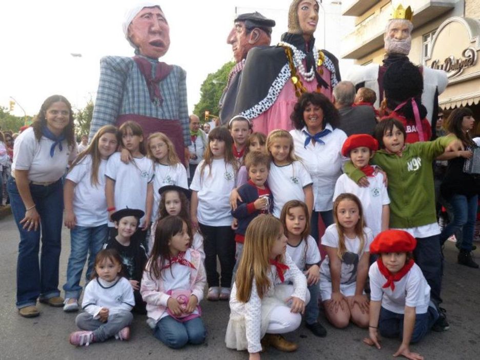 2011n erraldoiek ere parte hartu zuten. 2011n erraldoiek ere parte hartu zuten.