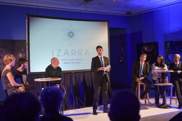 Un momento de la presentación del nuevo grupo funerario Izarra. (Idoia ZABALETA/ARGAZKI PRESS)