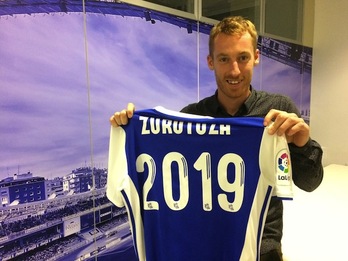 Zurutuza seguirá de blanquiazul al menos hasta 2019. (Real Sociedad)