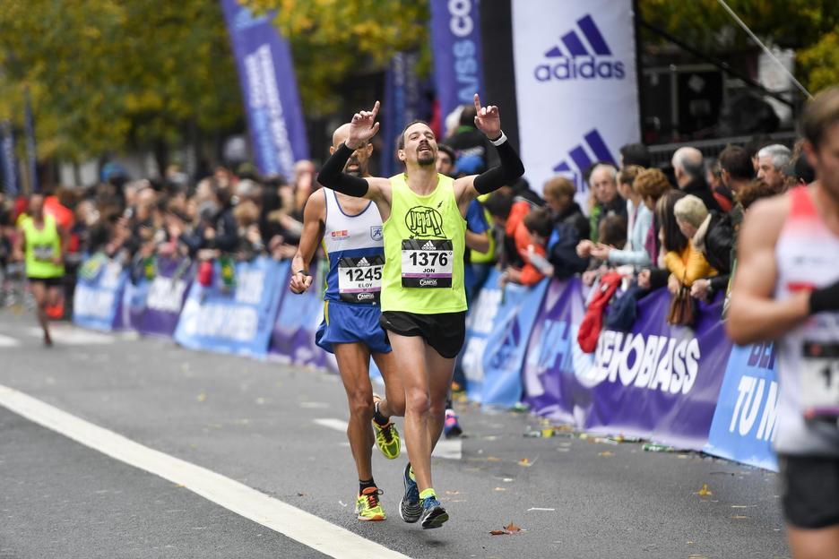 Bada beti norbait nori eskaini norberaren garaipen txikia. (Juan Carlos RUIZ/ARGAZKI PRESS)