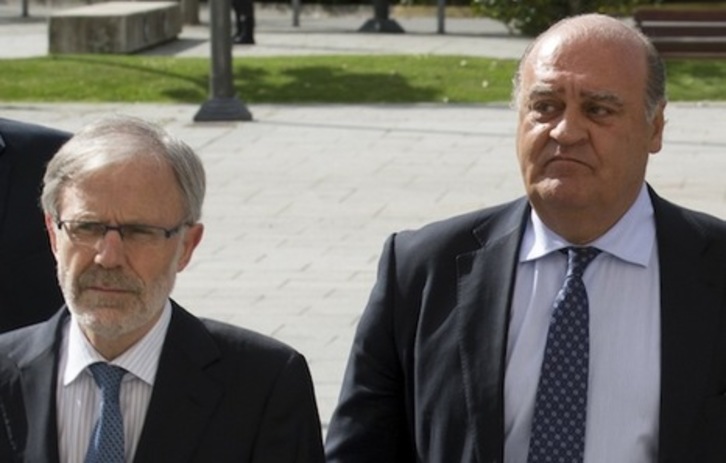 A la derecha, el presidente del TSJN, Joaquín Galve. (Iñigo URIZ/ARGAZKI PRESS)
