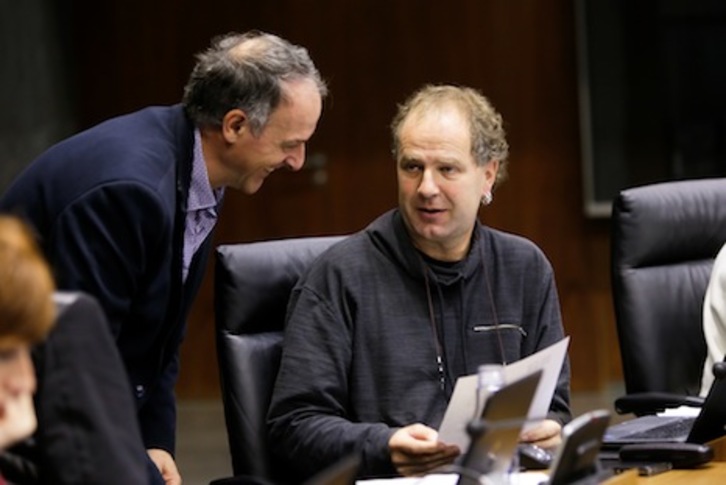 Dabid Anaut, de EH Bildu, ha criticado que los cambios han debilitado el decreto sobre el uso del euskara en la Administración. (PARLAMENTO DE NAFARROA)