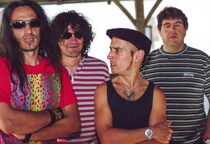 Platero y Tu, banda liderada por Fito antes de su carrera en solitario.