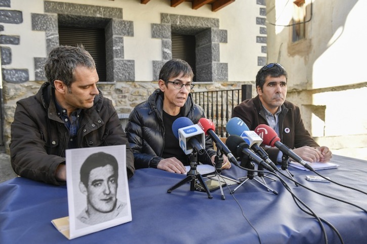 Eneko Etxeberria, Mertxe Urtuzaga y Mikel Elortza han comparecido en Nuarbe. (Juan Carlos RUIZ/ARGAZKI PRESS)
