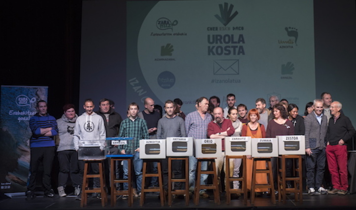 El acto se ha celebrado en el cine Modelo de Zarautz. (Gorka RUBIO / ARGAZKI PRESS)