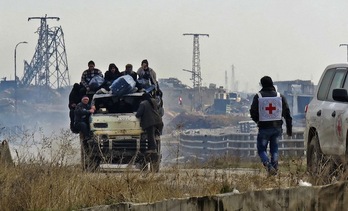 Evacuación de civiles de Alepo. (AFP)