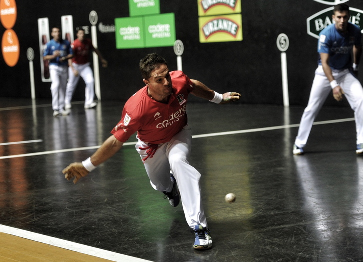 Aimar Olaizolak partida ona jokatu arren galdu egin du. (ARGAZKI PRESS)