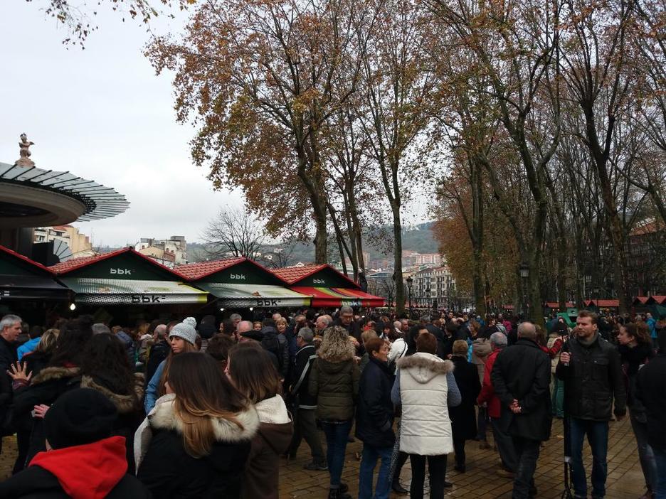 Areatzako postuak. (@goikodeustu) Areatzako postuak. (@goikodeustu)