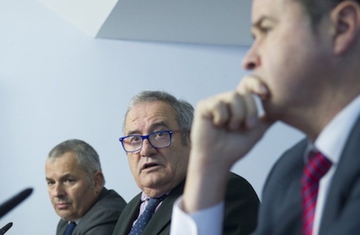 Un momento de la rueda de prensa de Sabalza y Fran Canal. (Jagoba MANTEROLA/ARGAZKI PRESS)