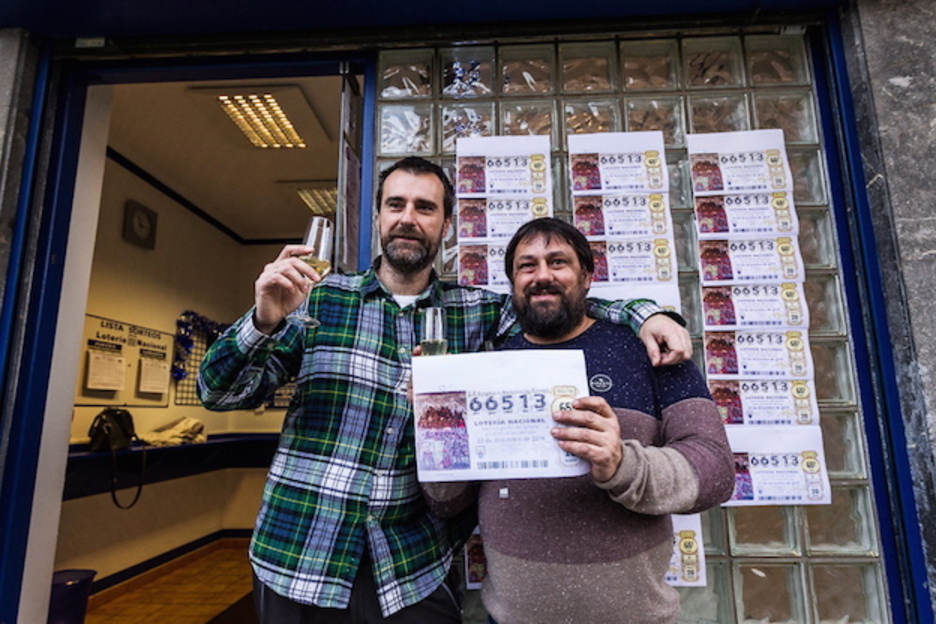 En Abadiño el gordo ha dejado 20 millones. (Aritz LOIOLA / ARGAZKI PRESS)