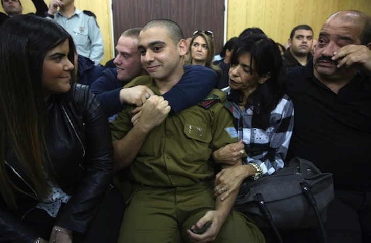 El soldado israelí Elor Azaria, en el Tribunal Militar de Tel Aviv. (Heidi LEVINE/AFP)