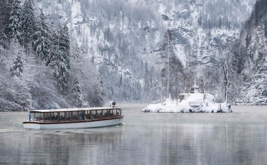 Ontzi turistiko bat Koenigssee lakuan, Bavieran. (Sven HOPPE/AFP)