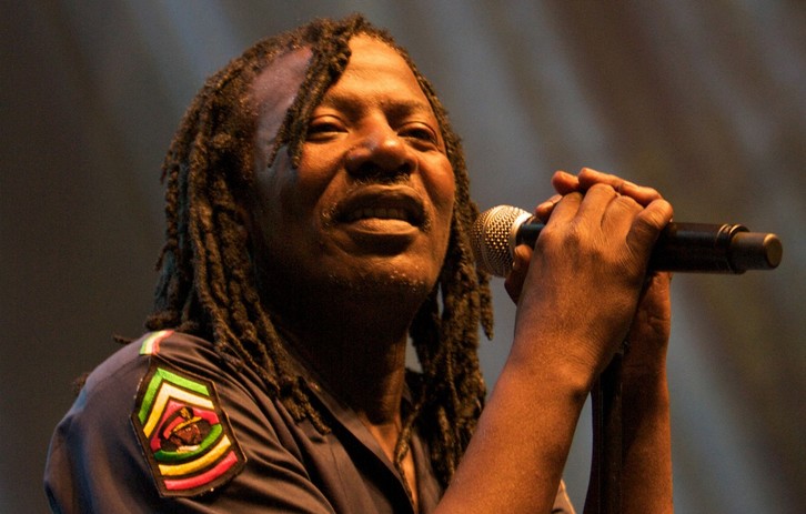 Alpha Blondy.