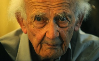 Zygmunt Bauman, en una imagen tomada en Praga en 2012. (Michal CIZEK/AFP)