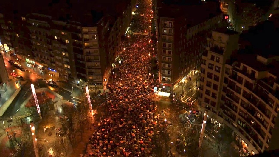 Autonomia kalearen irudi panoramikoa. (NAIZ) Autonomia kalearen irudi panoramikoa. (NAIZ)