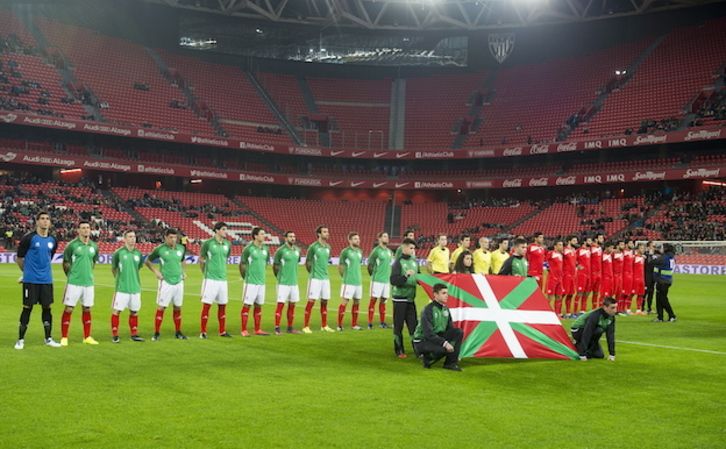 Las gradas de San Mamés ofrecieron una imagen desoladora el pasado 30 de diciembre. (Luis JAUREGIALTZO / ARGAZKI PRESS)